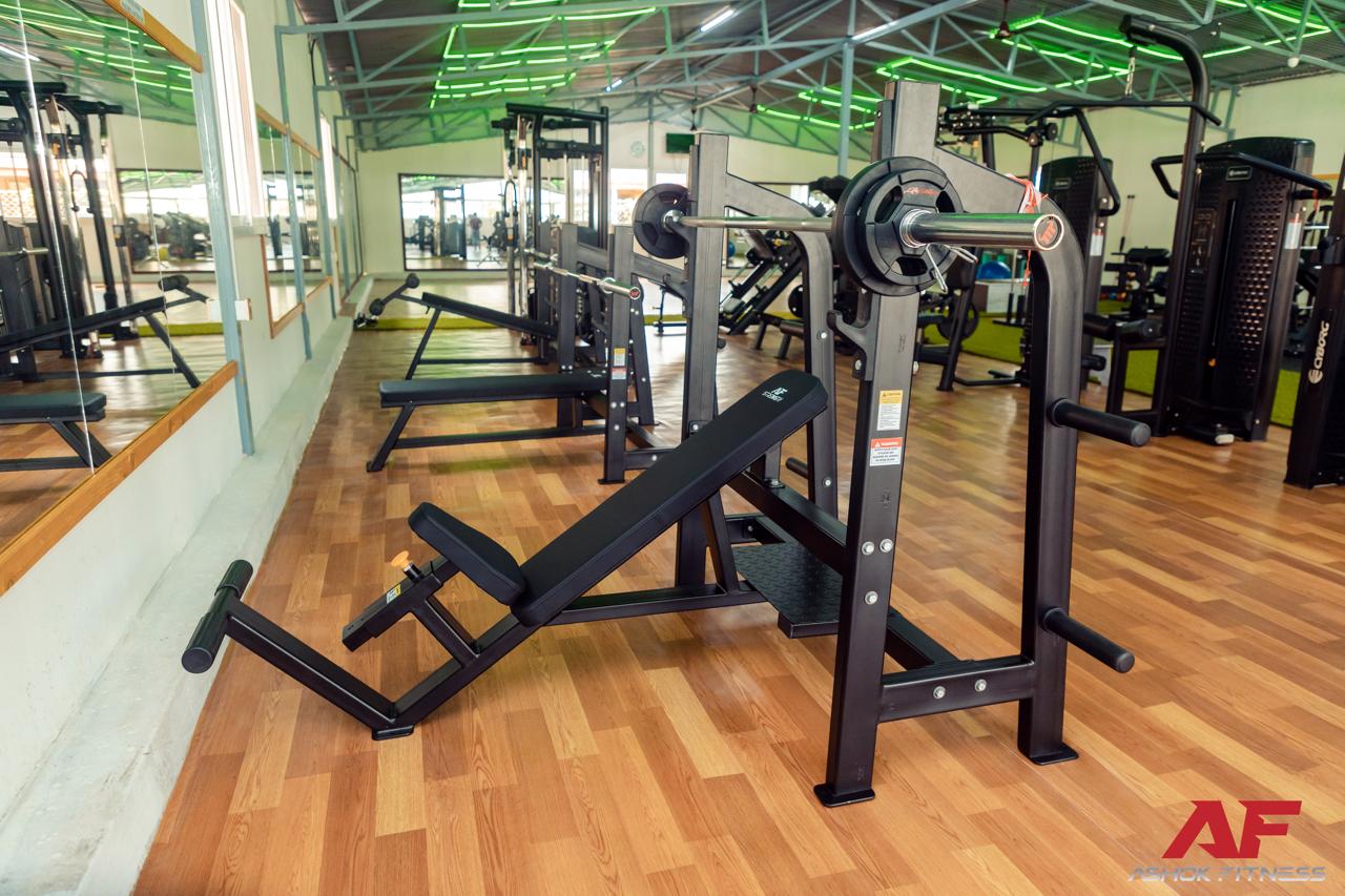 Power racks row