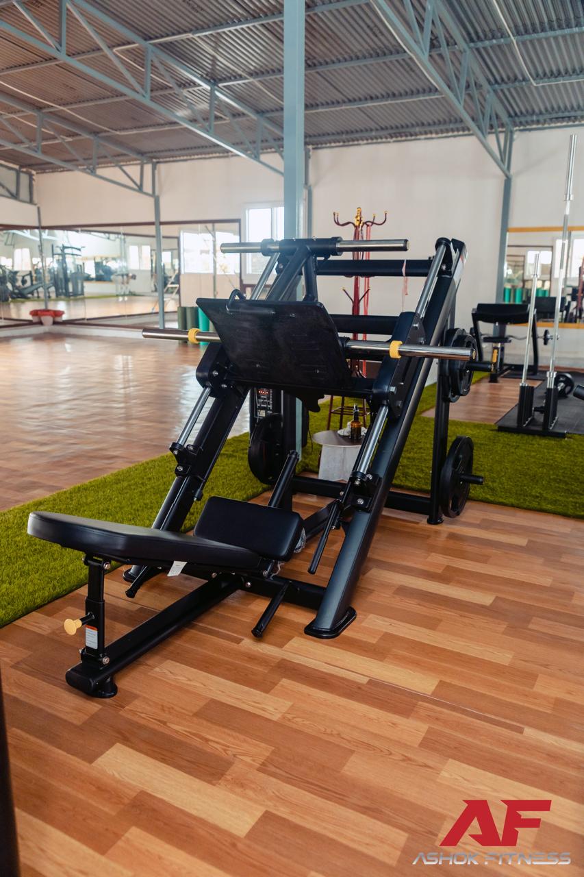 Leg press machine
